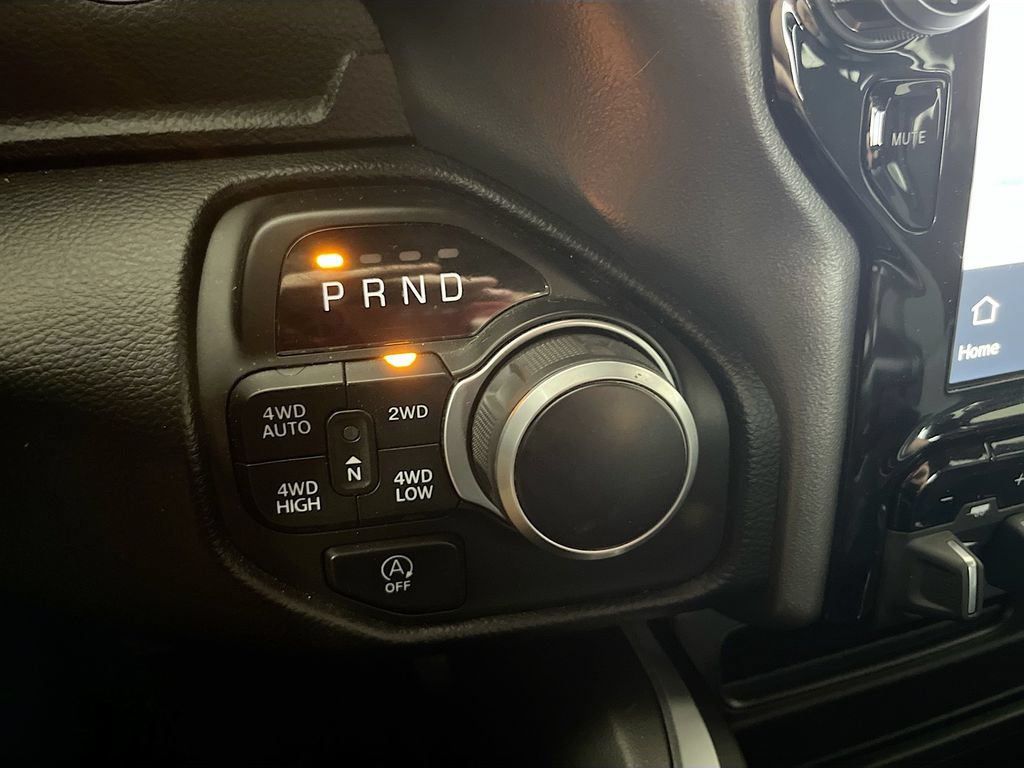 Used 2023 RAM 1500 Lone Star AWD/4WD image 17