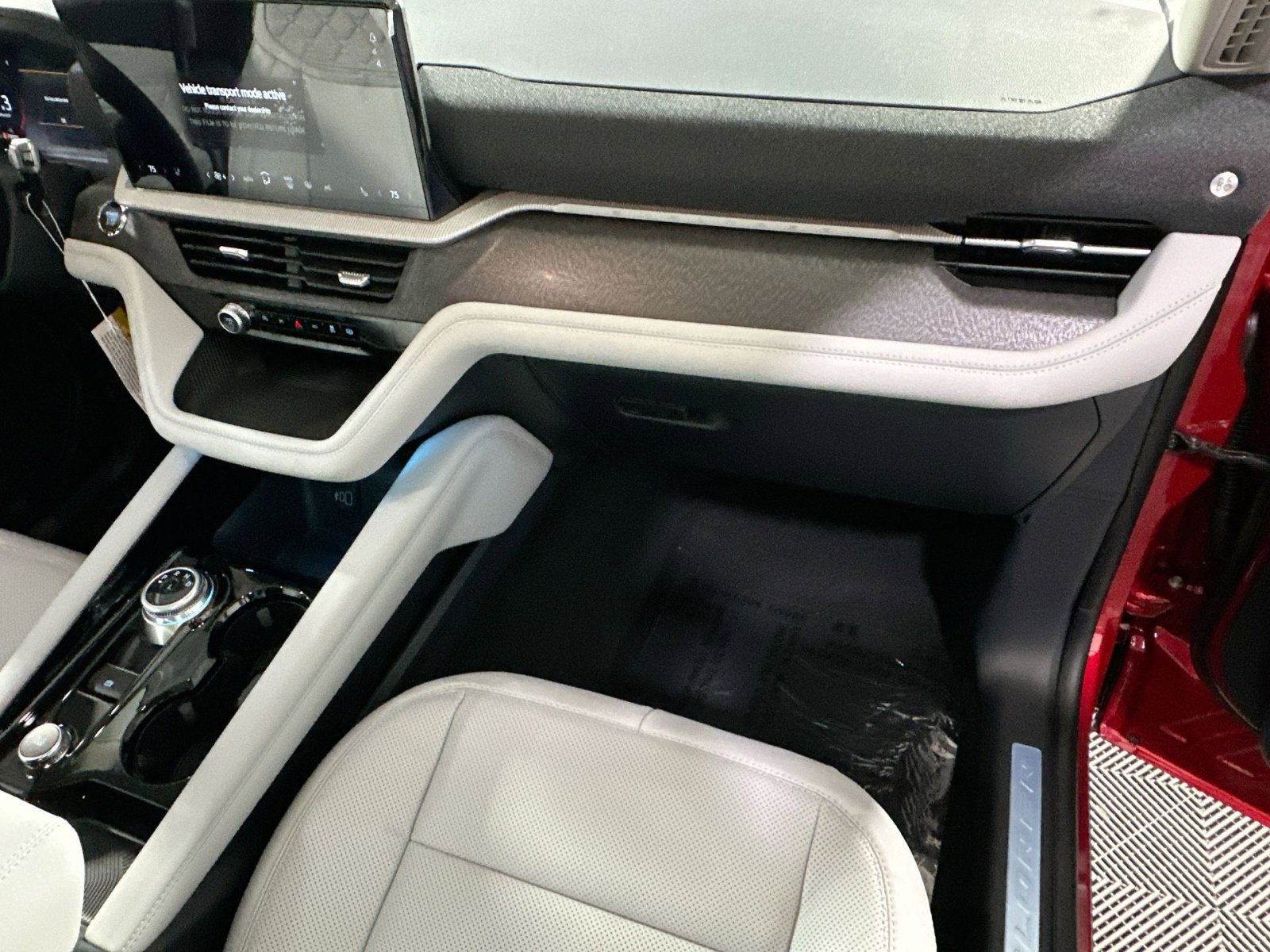 New 2026 Ford Explorer Platinum w/ LUX Leather Package image 37