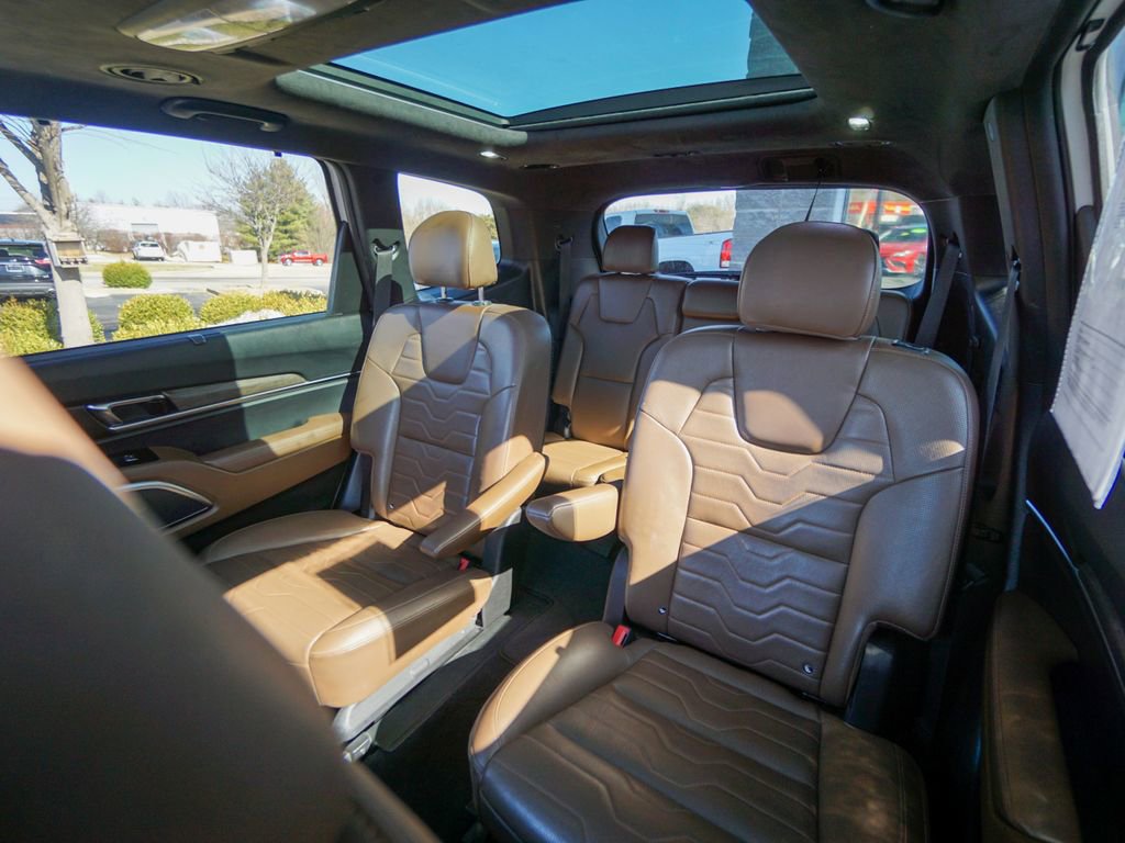 Used 2022 Kia Telluride SX w/ SX Prestige Package image 34