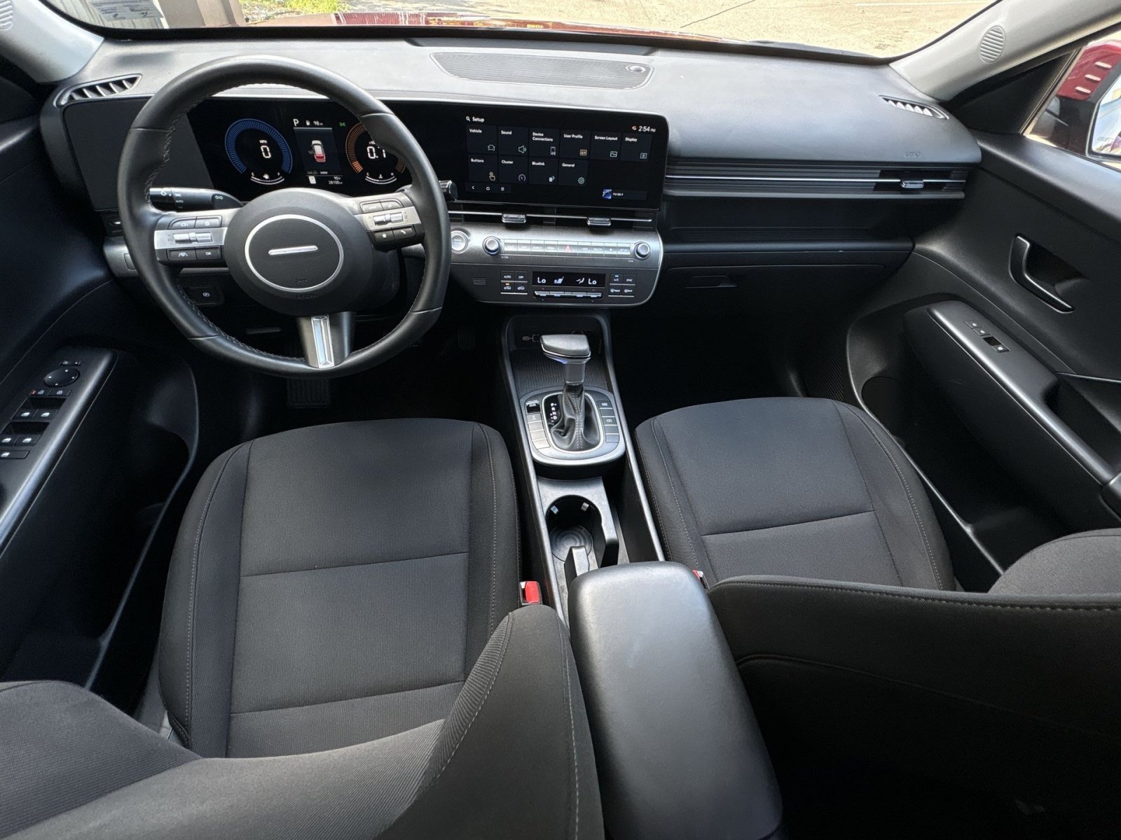 Certified 2025 Hyundai Kona SEL AWD/4WD image 23