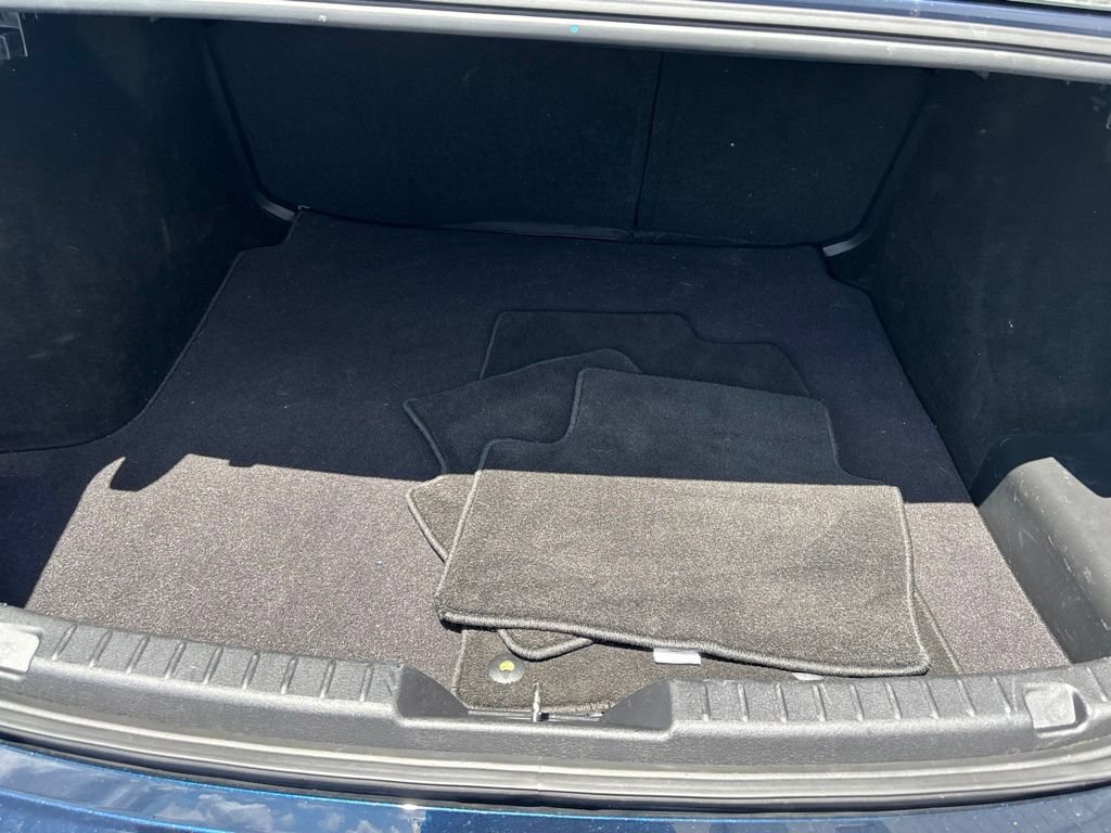 Used 2023 MAZDA MAZDA3 s FWD image 32