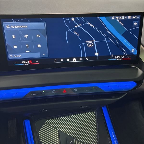 Used 2025 BMW X3 xDrive30i w/ Premium Package image 22