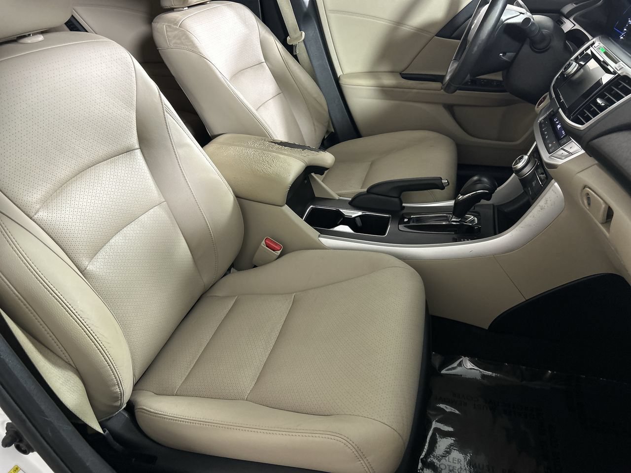 Used 2015 Honda Accord Touring image 27