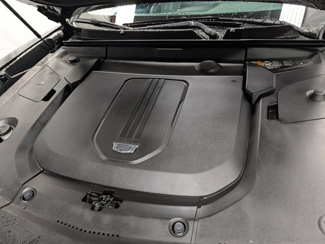 Certified 2024 Cadillac Lyriq Luxury AWD/4WD image 29