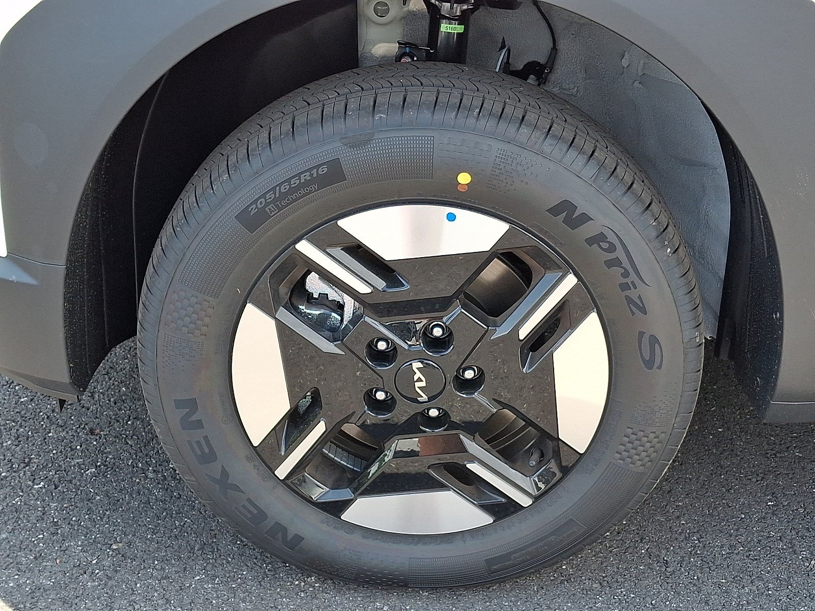 New 2027 Kia Seltos LX AWD/4WD image 4