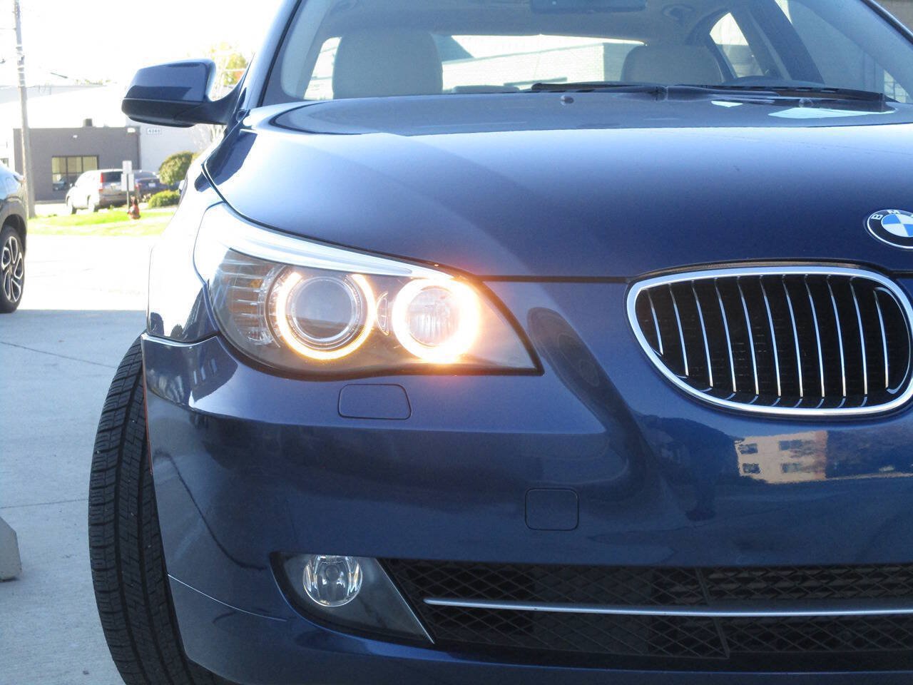 Used 2010 BMW 535i xDrive Sedan AWD/4WD image 34