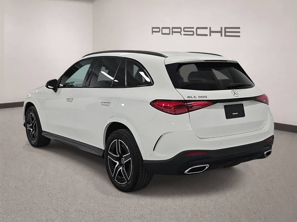 Used 2023 Mercedes-Benz GLC 300 image 3