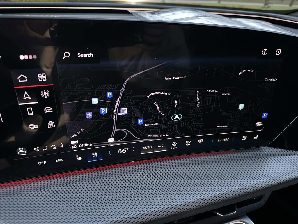 New 2025 Audi SQ5 Prestige image 18