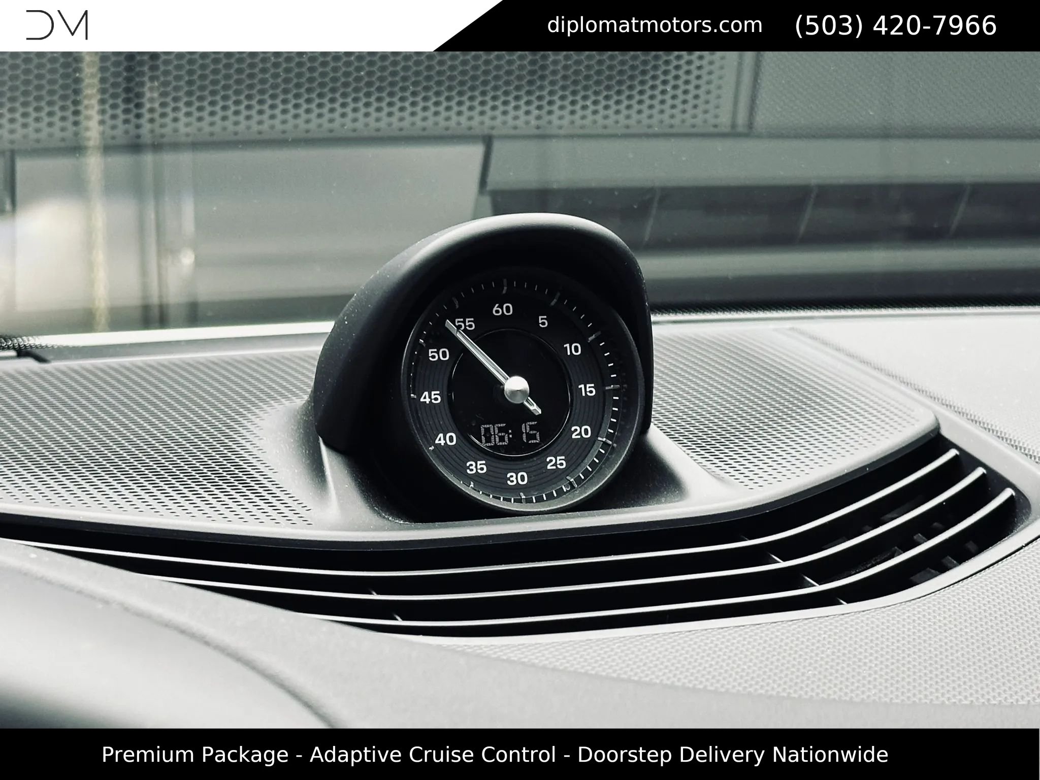 Used 2022 Porsche Taycan 4 Cross Turismo AWD/4WD image 36