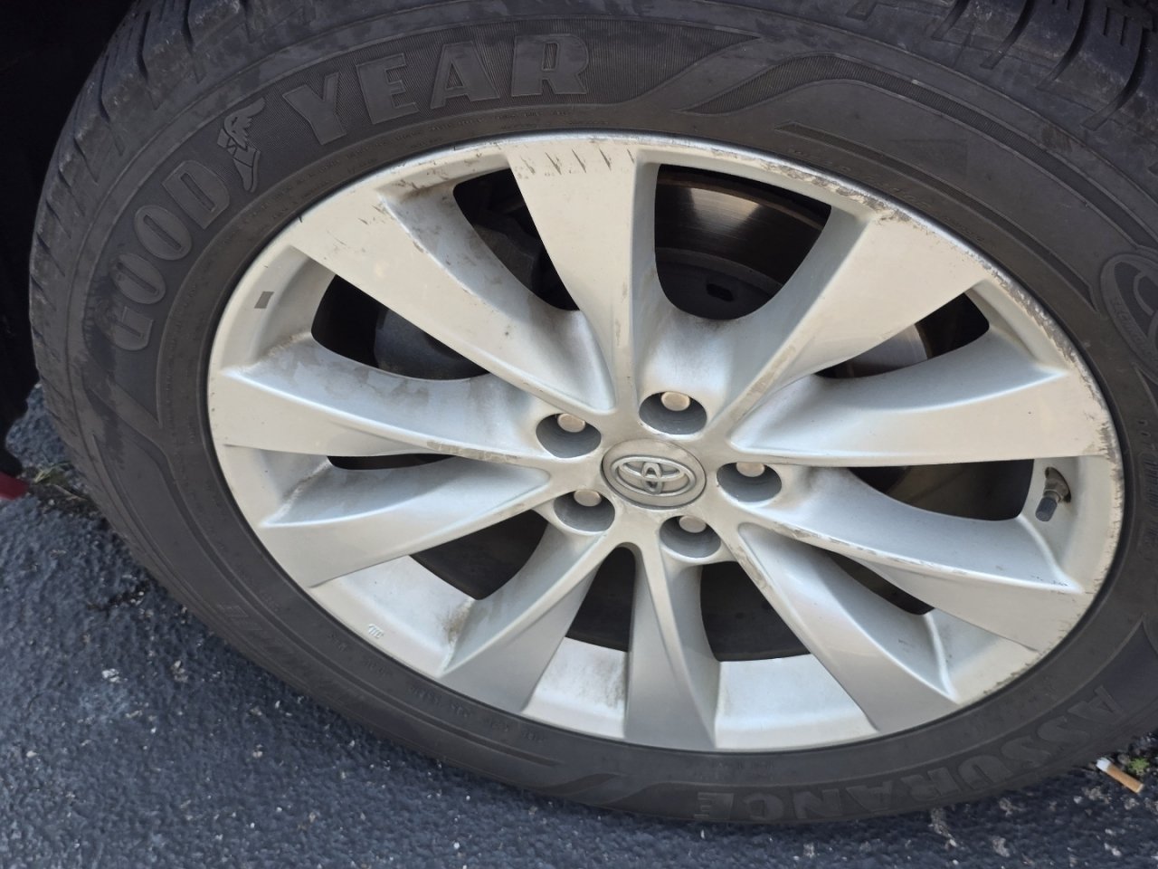 Used 2014 Toyota Venza XLE w/ XLE Premium Package FWD image 23
