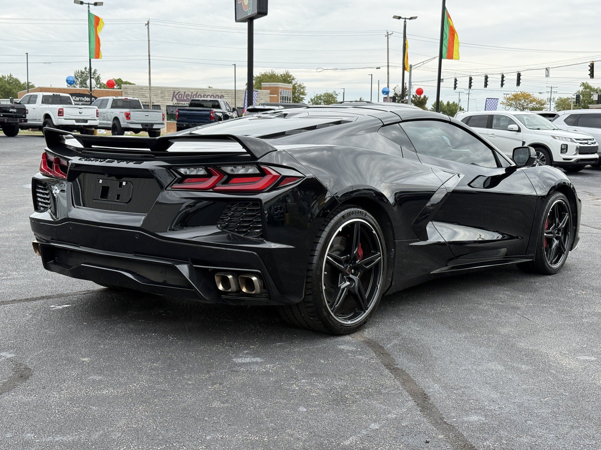 Used 2023 Chevrolet Corvette Stingray Preferred Cpe w/ Z51 Performance Package RWD image 8