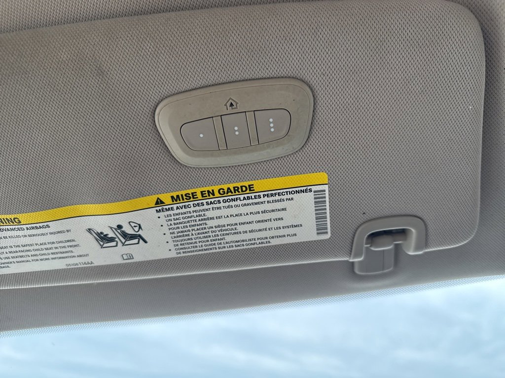 Used 2020 Chrysler Pacifica Limited image 42