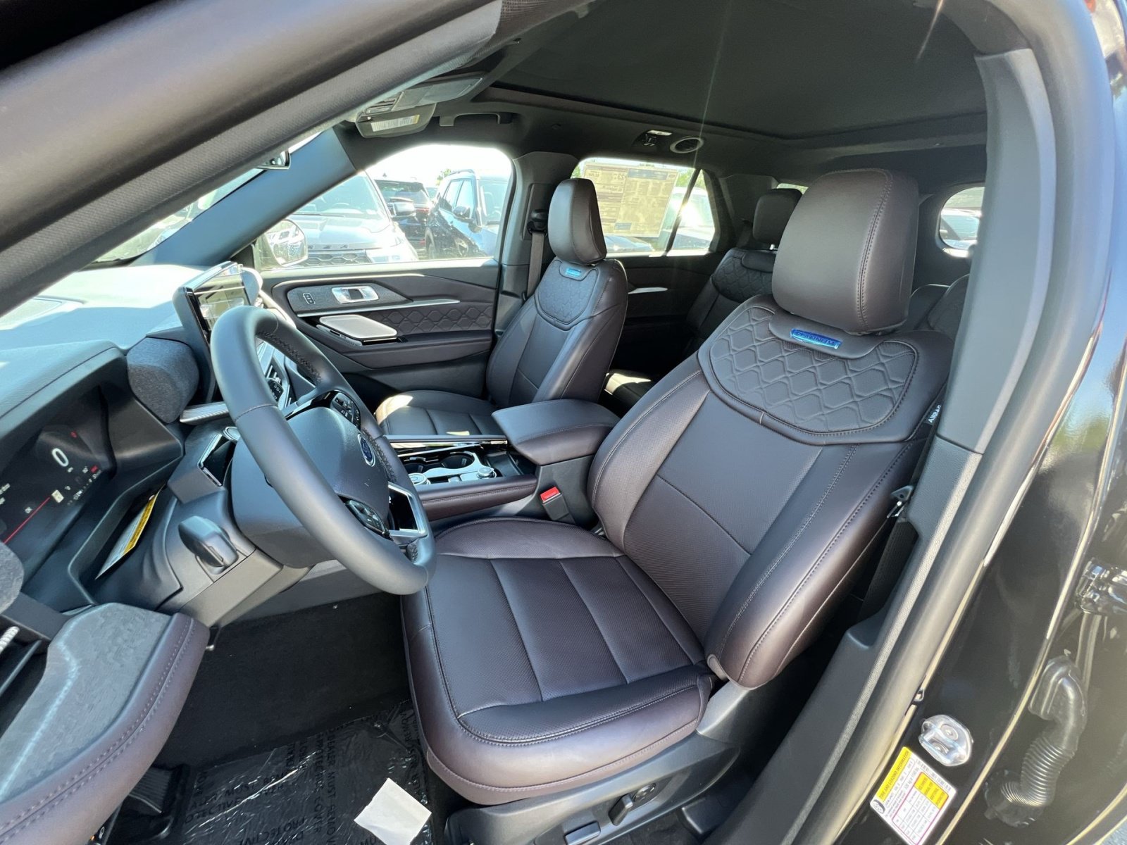 New 2026 Ford Explorer Platinum w/ LUX Leather Package AWD/4WD image 21