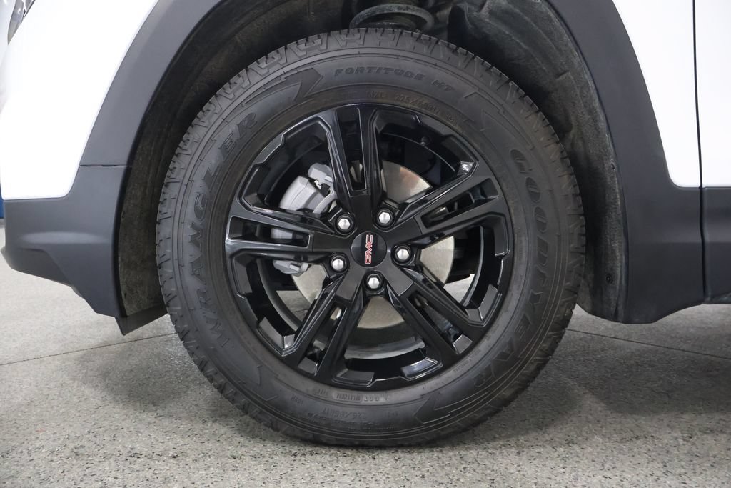 Used 2024 GMC Terrain AT4 w/ Infotainment Package II AWD/4WD image 5