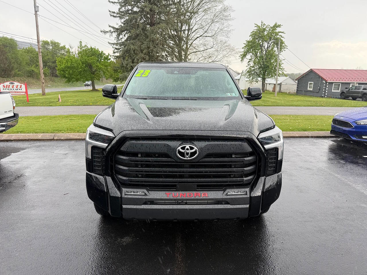 Used 2023 Toyota Tundra SR5 w/ SR5 Convenience Package AWD/4WD image 3