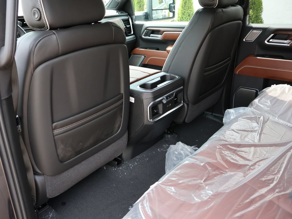 New 2026 GMC Sierra 3500 Denali Ultimate AWD/4WD image 13