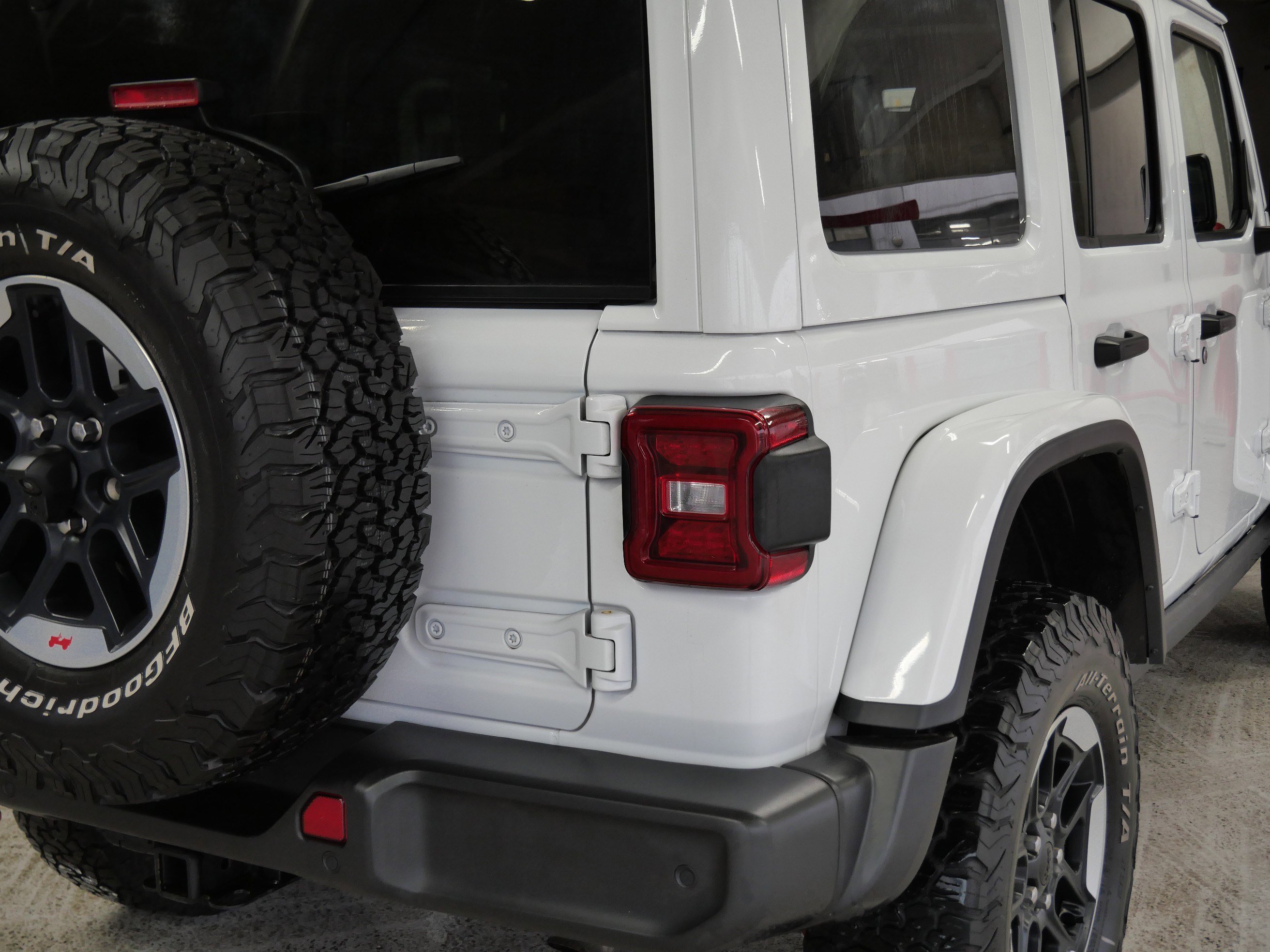 Used 2021 Jeep Wrangler Unlimited Rubicon w/ Dual Top Group image 17