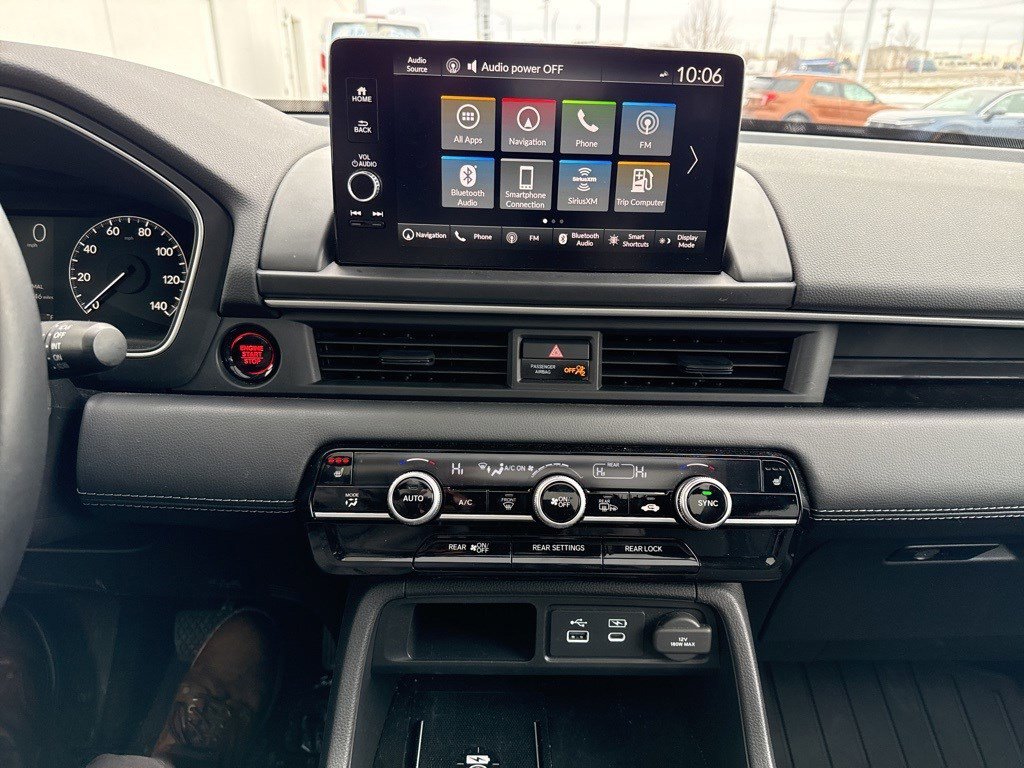 Certified 2025 Honda Pilot Touring image 16