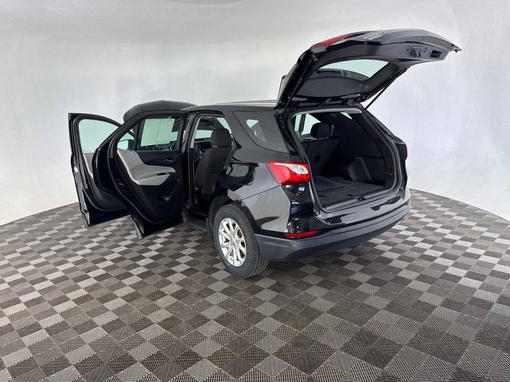 Used 2021 Chevrolet Equinox LS AWD/4WD image 18