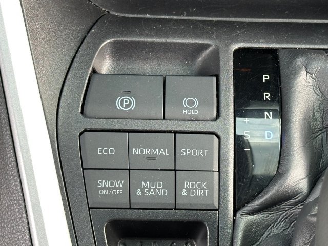 Certified 2025 Toyota RAV4 XLE AWD/4WD image 20