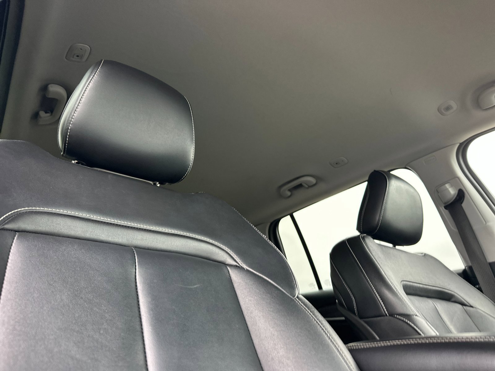 Used 2023 Jeep Grand Cherokee L Limited image 17