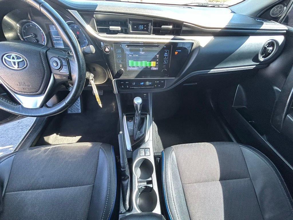 Used 2018 Toyota Corolla SE image 17