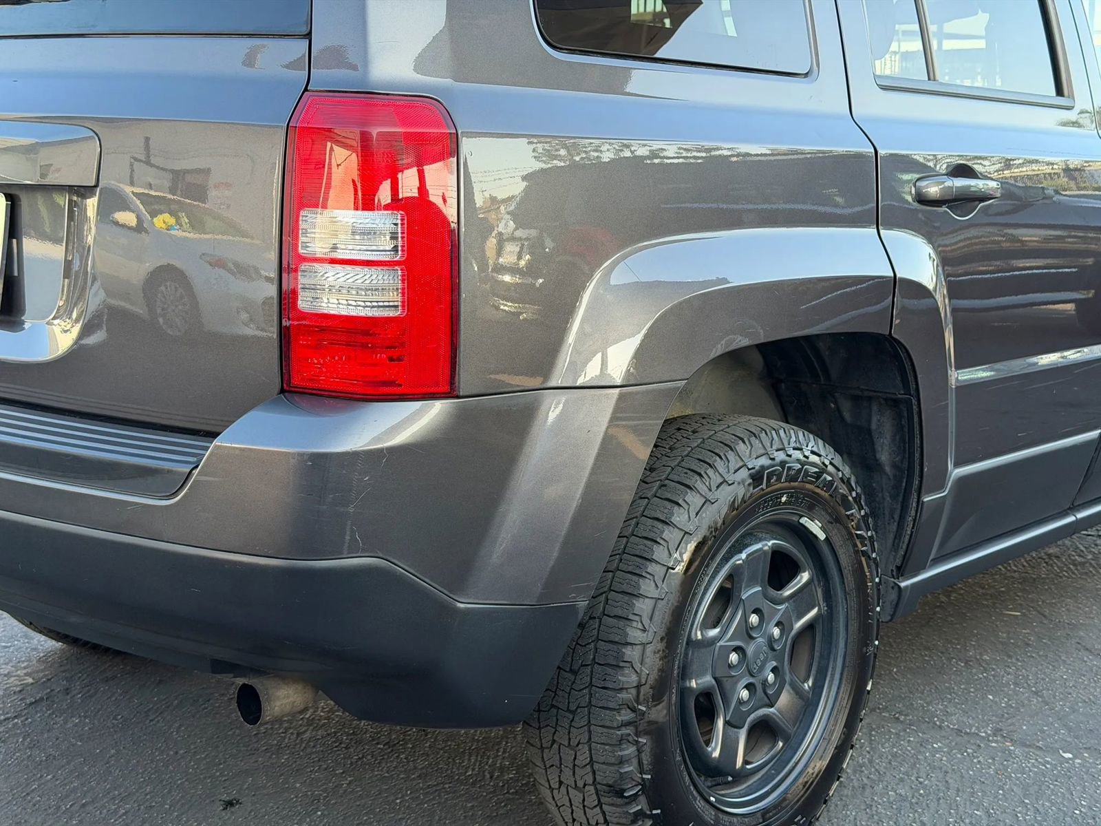 Used 2016 Jeep Patriot Sport w/ Power Value Group AWD/4WD image 22