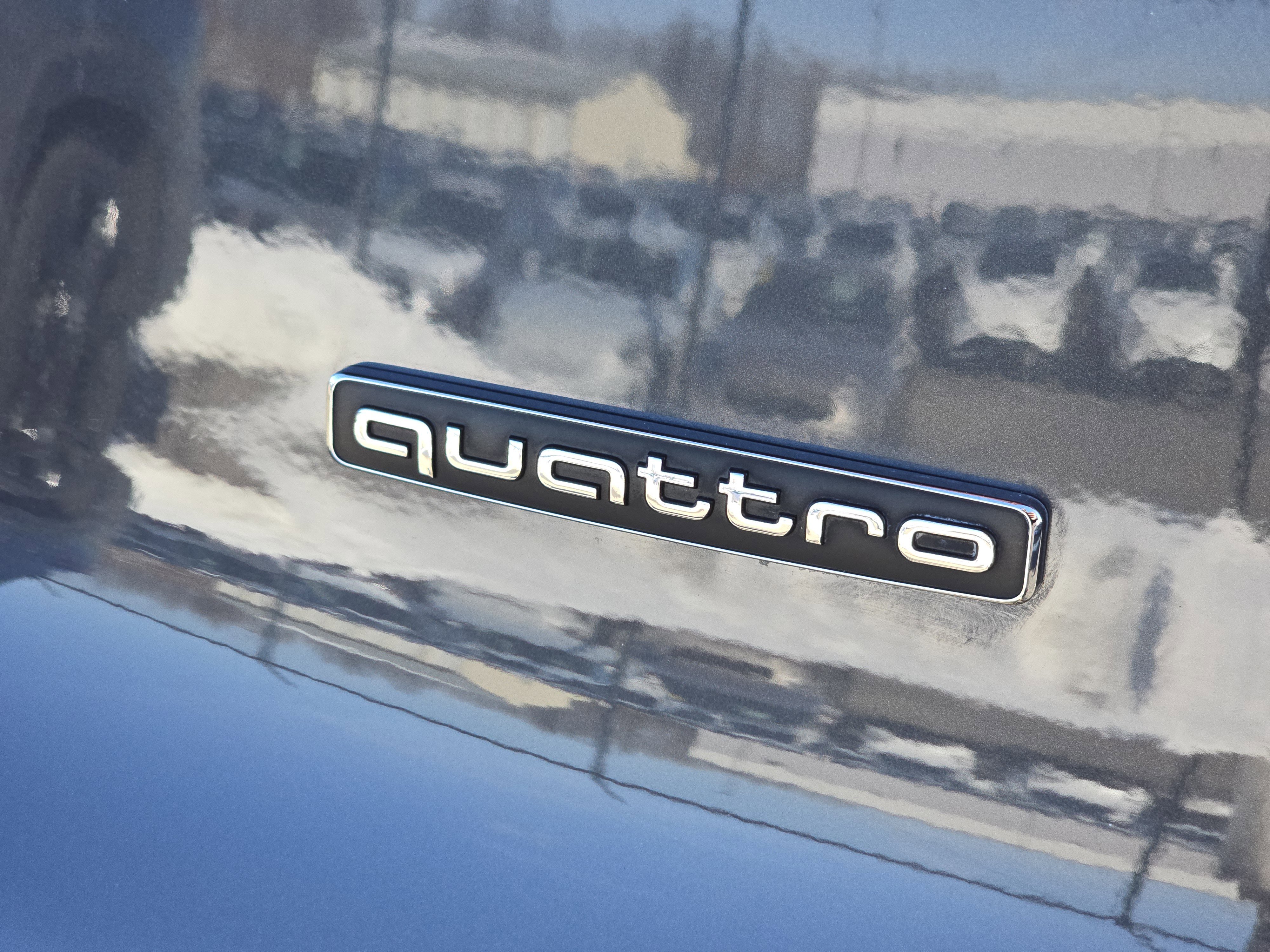 Certified 2025 Audi Q5 Premium w/ Convenience Package image 11