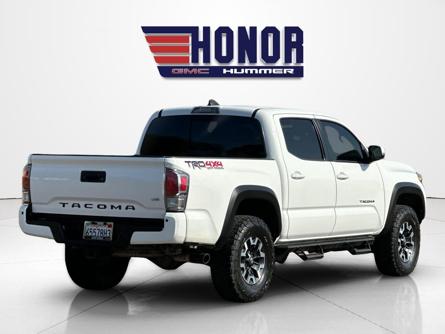 Used 2021 Toyota Tacoma TRD Off-Road w/ Technology Package AWD/4WD image 4