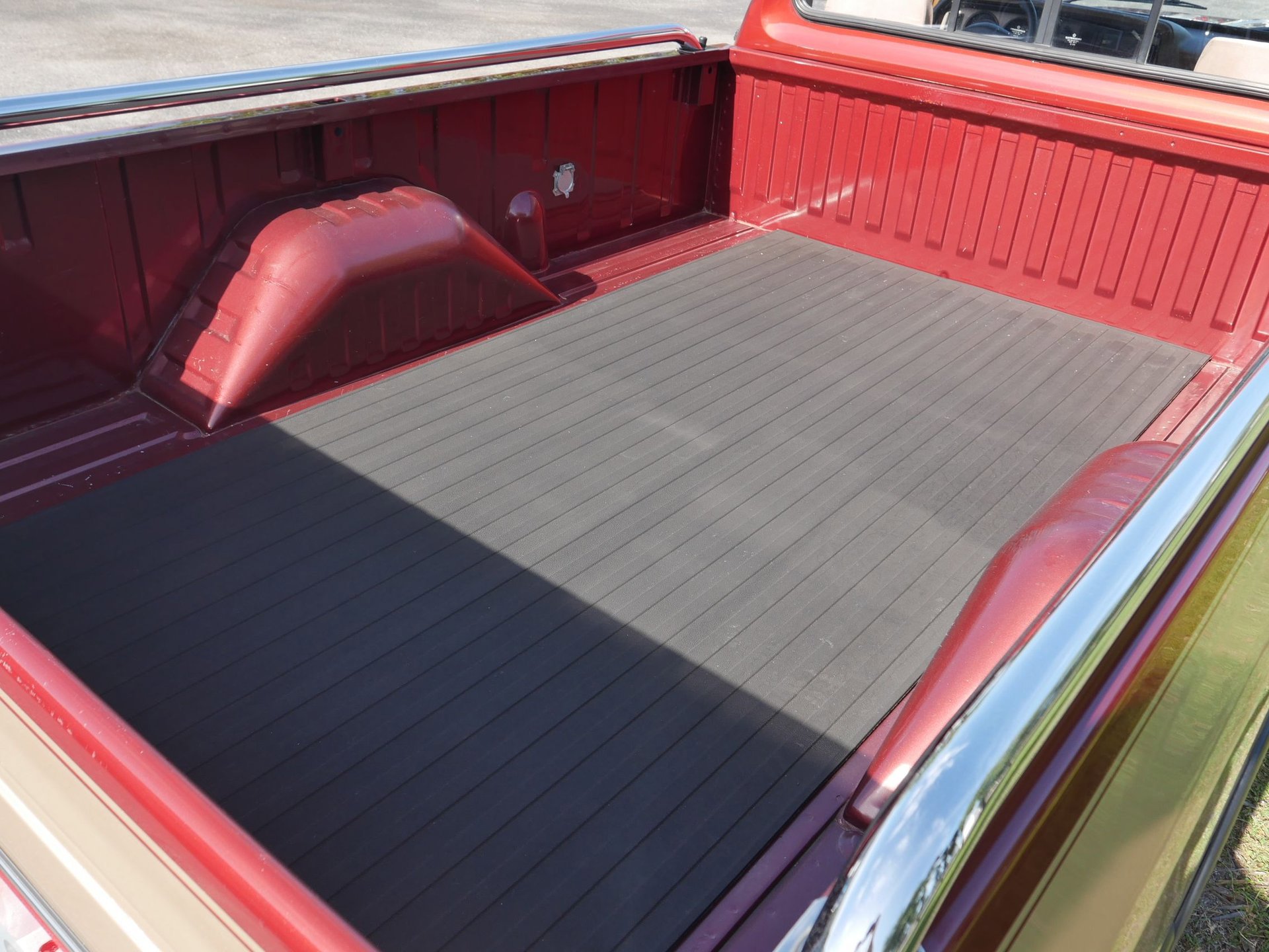 Used 1992 Dodge D/W Truck 150 RWD image 42