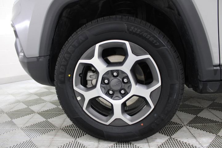 Used 2022 Jeep Compass Trailhawk image 47