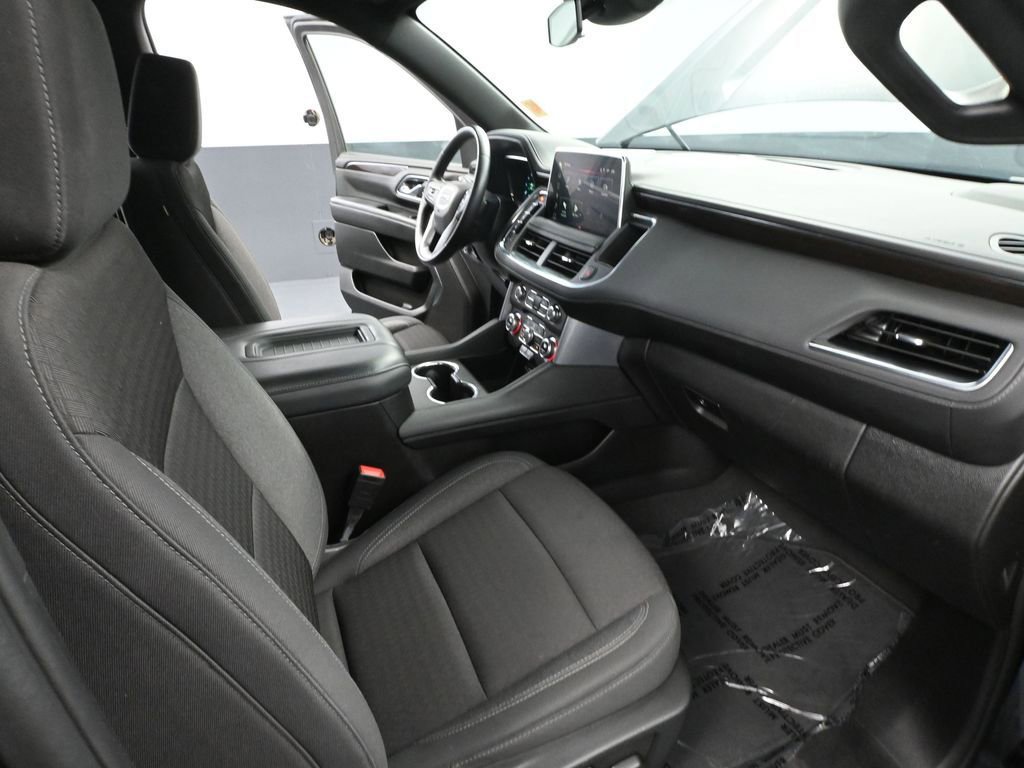 Used 2024 GMC Yukon XL SLE image 52