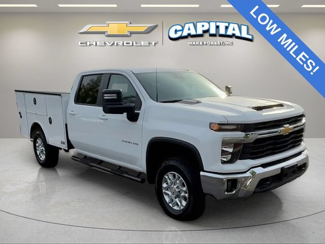 Used 2025 Chevrolet Silverado 3500 LT w/ Safety Package AWD/4WD image 8