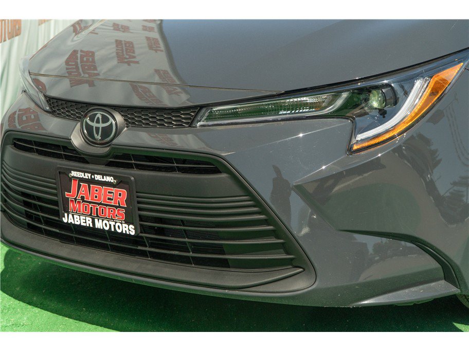 Used 2026 Toyota Corolla LE w/ LE Premium Package FWD image 25