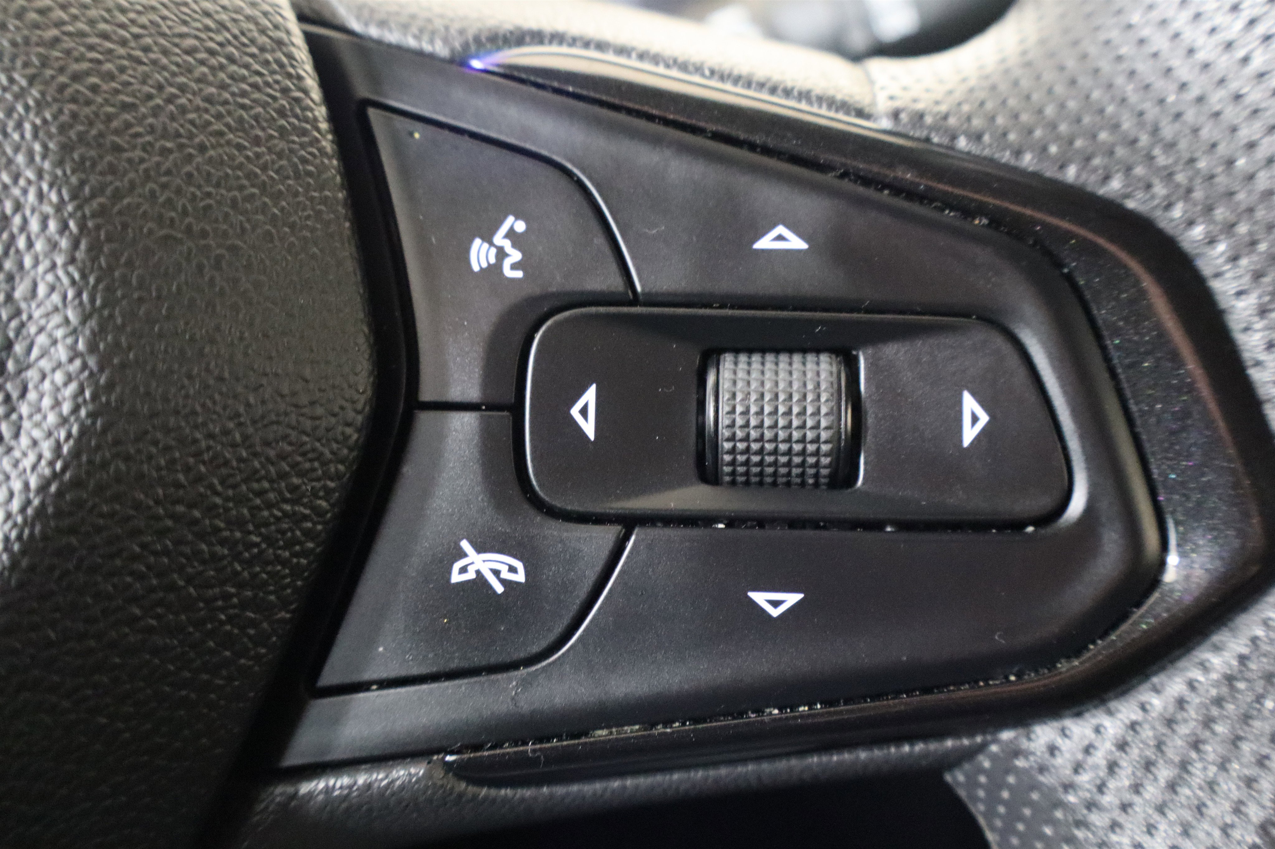 Used 2022 Chevrolet TrailBlazer LT w/ Convenience Package image 29