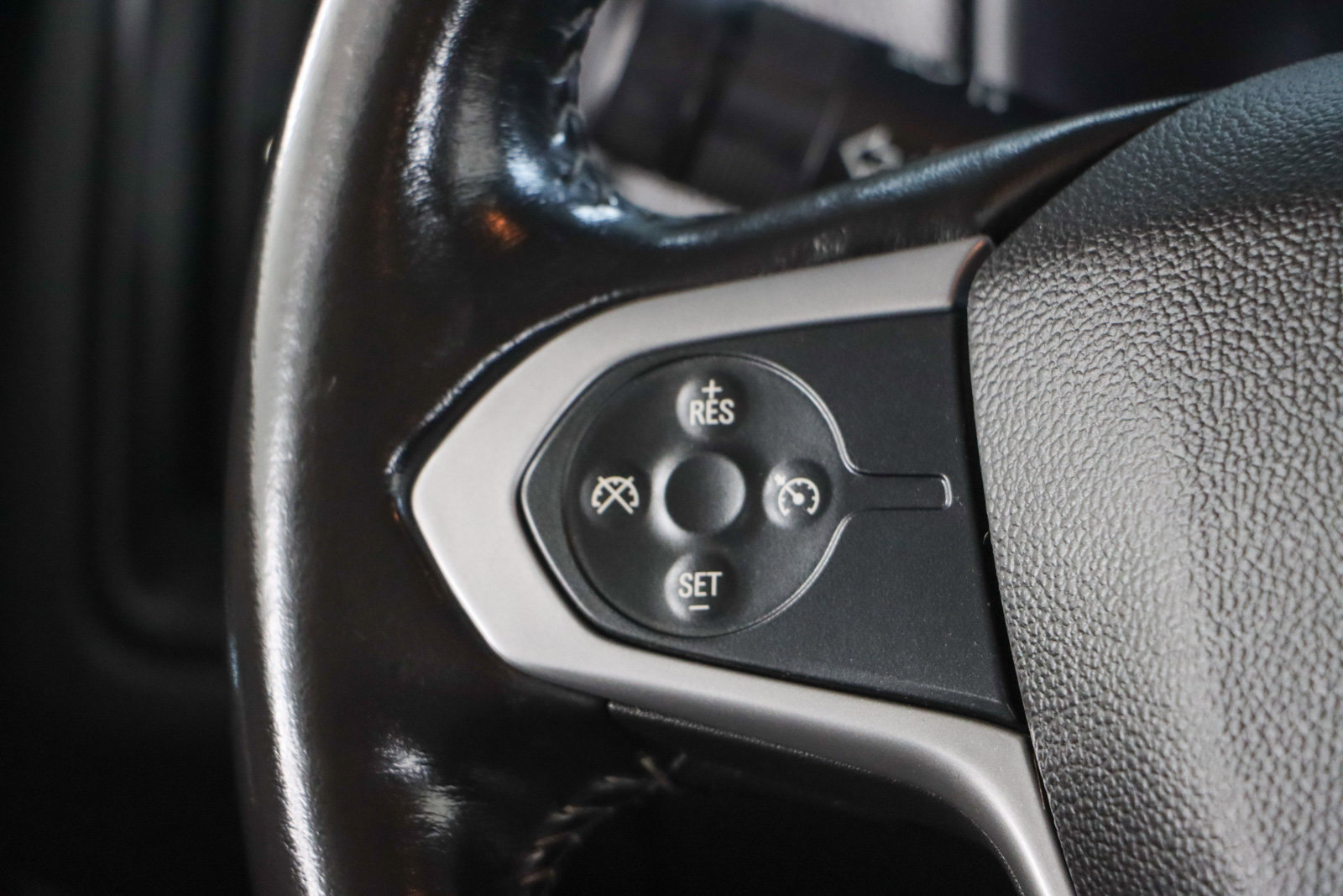 Used 2018 Chevrolet Colorado LT image 13