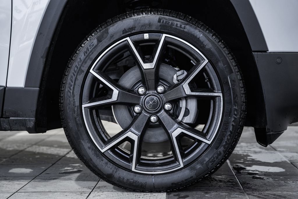 New 2026 Jeep Cherokee Overland w/ Advanced Pro Tech Group image 18