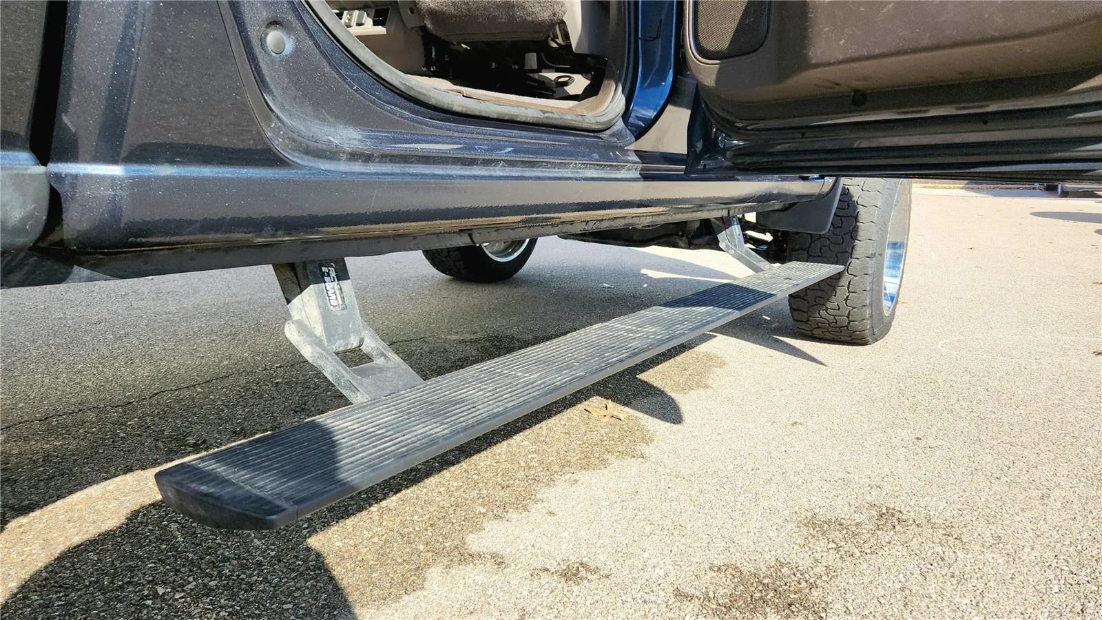 Used 2021 Chevrolet Silverado 1500 LT image 8