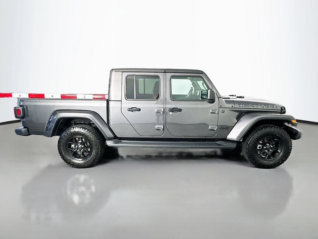 Used 2025 Jeep Gladiator Sport AWD/4WD image 8