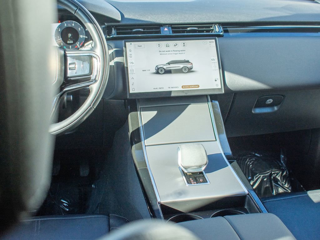 Certified 2026 Land Rover Range Rover Velar S image 21