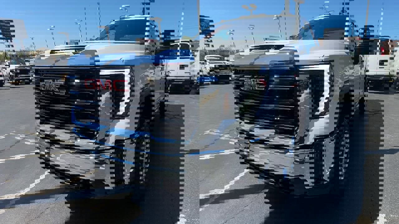 New 2025 GMC Sierra 2500 Pro w/ Convenience Package image 3