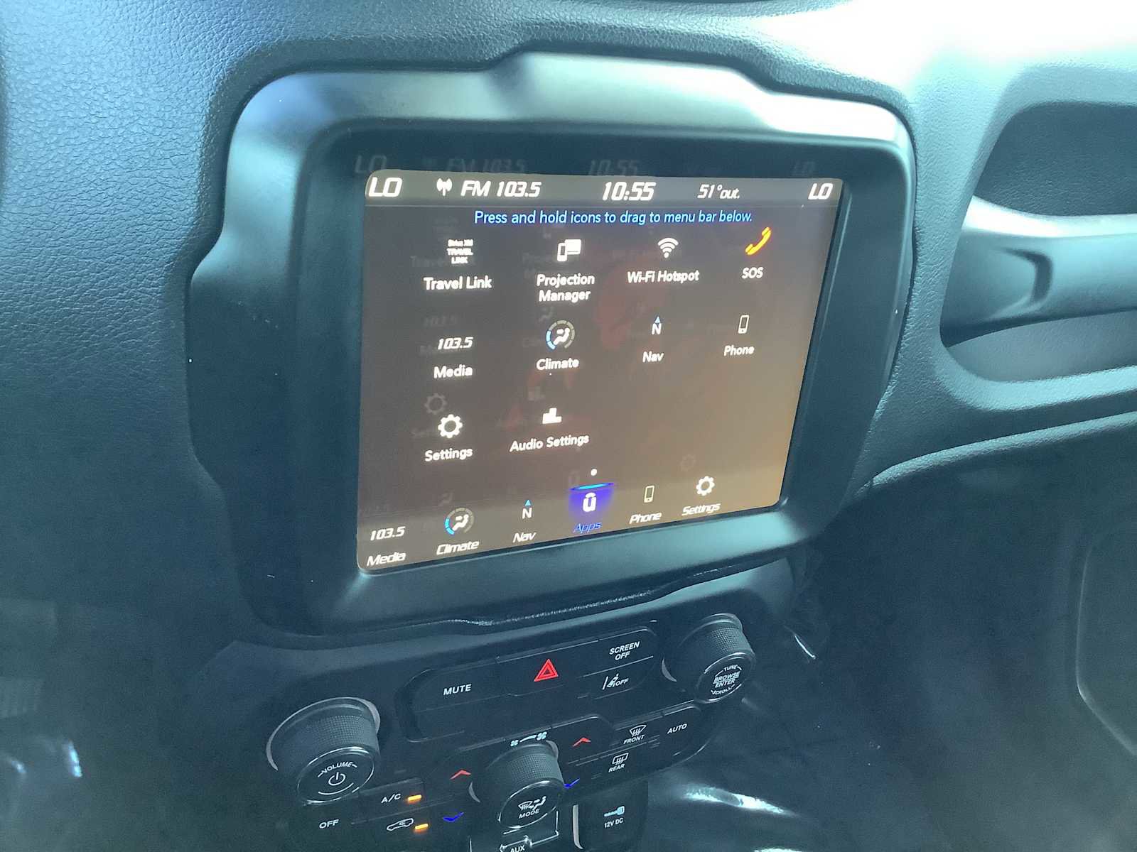 Used 2023 Jeep Renegade Latitude AWD/4WD image 16