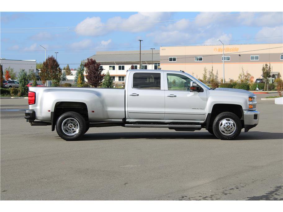 Used 2018 Chevrolet Silverado 3500 LTZ w/ Duramax Plus Package image 4