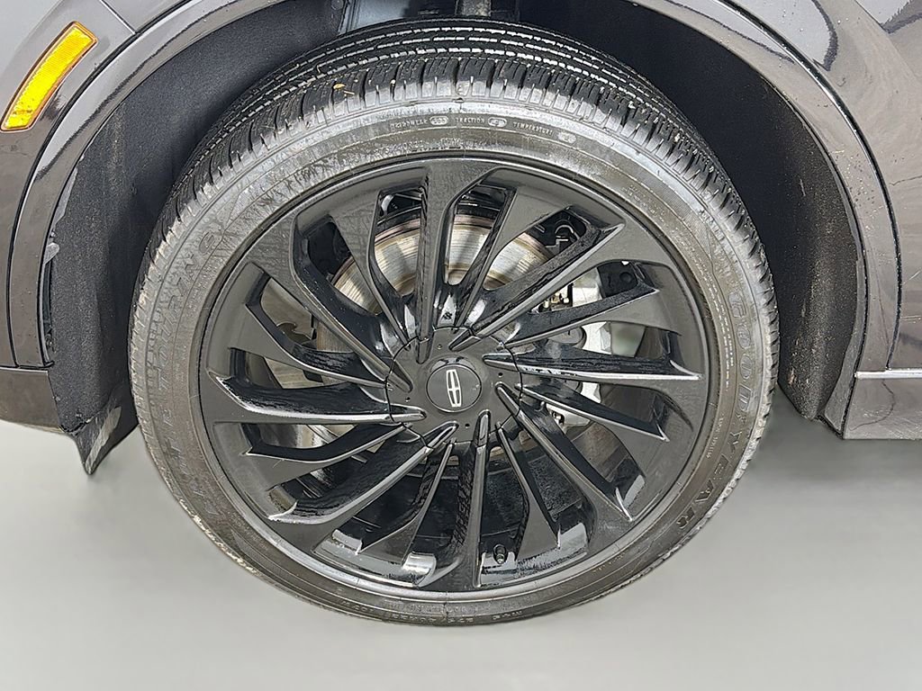 Used 2025 Lincoln Aviator Reserve w/ Jet Appearance Package image 18