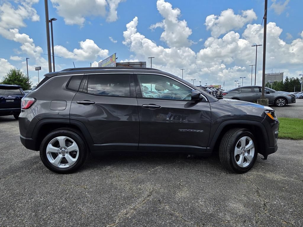 Used 2019 Jeep Compass Latitude FWD image 33
