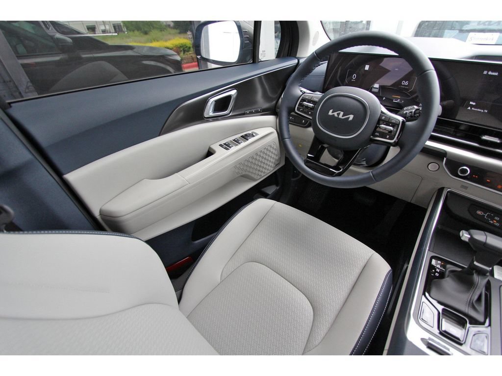 New 2026 Kia Carnival SX Prestige FWD image 7