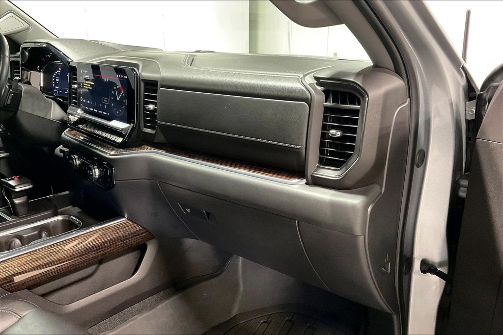 Used 2024 GMC Sierra 1500 Elevation w/ Elevation Premium Package AWD/4WD image 19