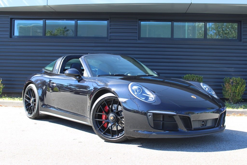 Used 2019 Porsche 911 Targa 4 GTS image 9