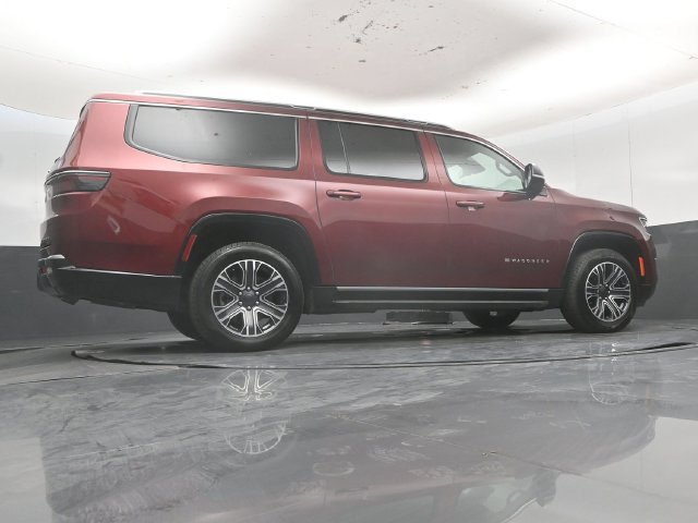 Used 2024 Jeep Wagoneer L Series II w/ Flexible Seating Group RWD image 52