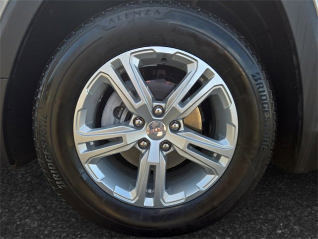 Used 2024 GMC Terrain SLE w/ Driver Convenience Package image 4